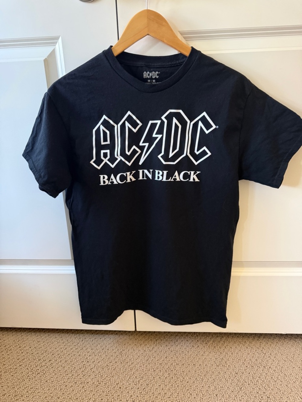 AC/DC Black Men’s M Back In Black Graphic Tee
